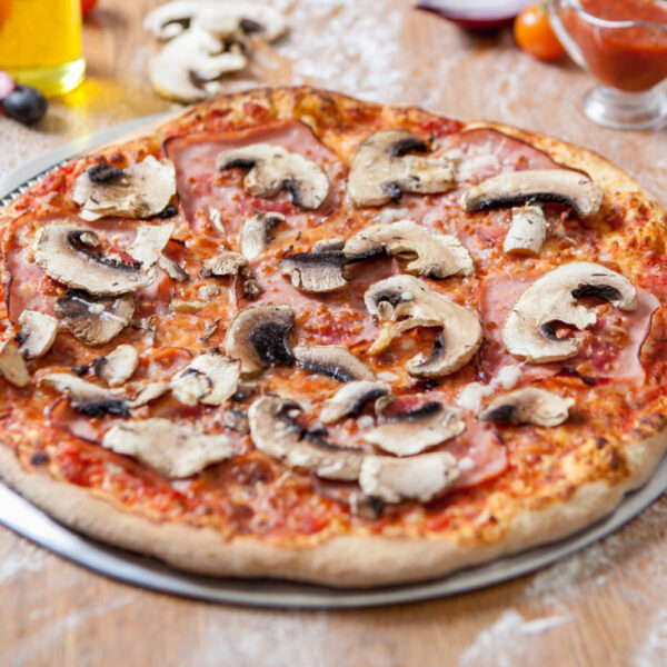 Pizza PROSCIUTTO e FUNGHI